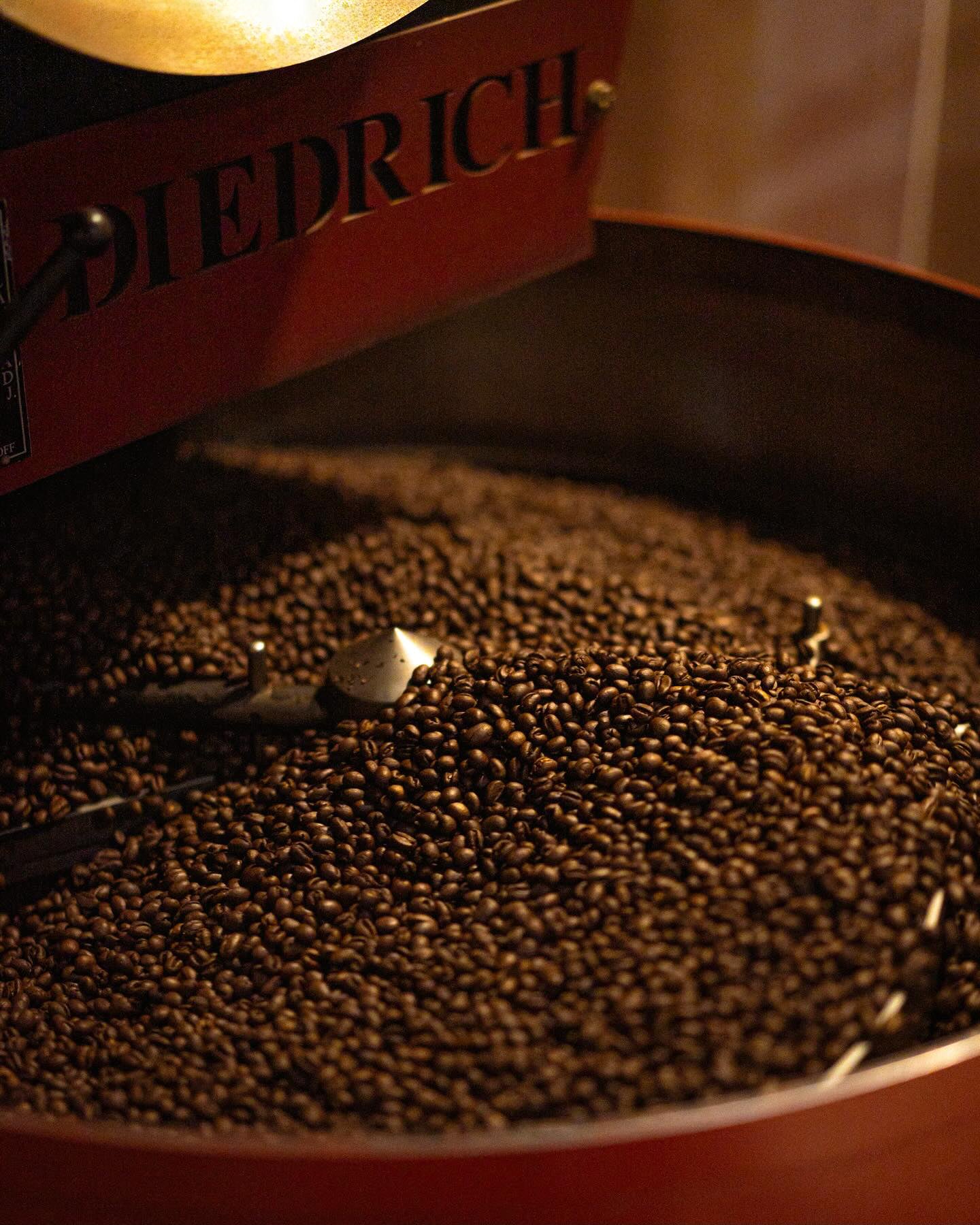 Specialty coffee beans roasting in a diedrich roaster